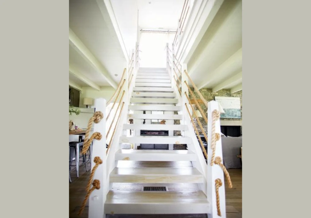 Use Rope for a Coastal, Rustic Look 