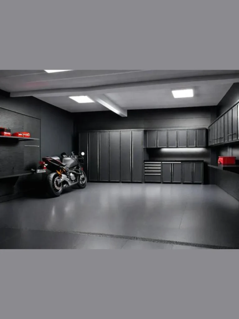 Bold Black for a contemporary statement