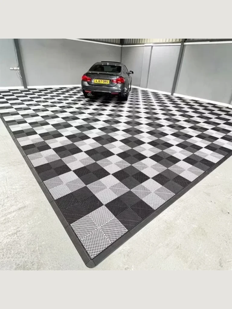  Interlocking Plastic Floor Tiles