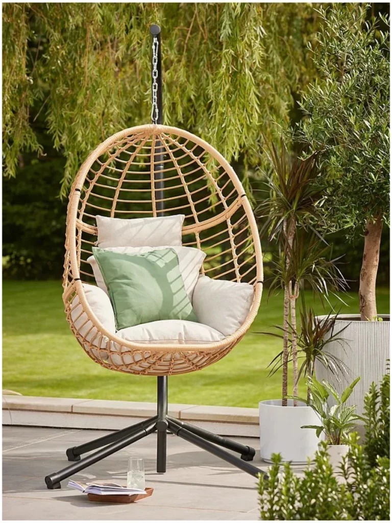Hanging Egg Chairs for a High End Look