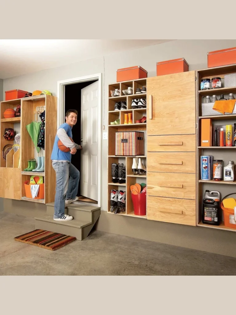 Integrated Mudroom Entry for Family Organization