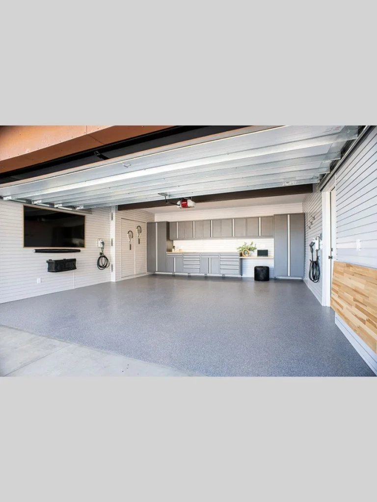 Bold accent walls with high contrast paint colors