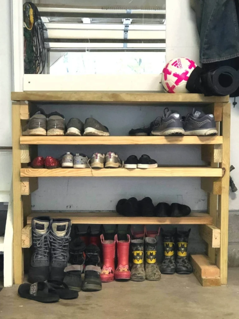 Wooden Pallet Shoe Rack DIY Project