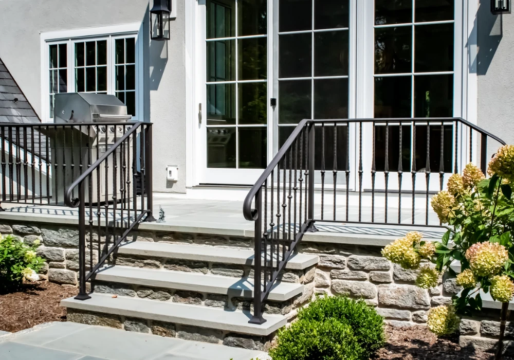 Wrought Iron Railing Ideas for a Timeless Design