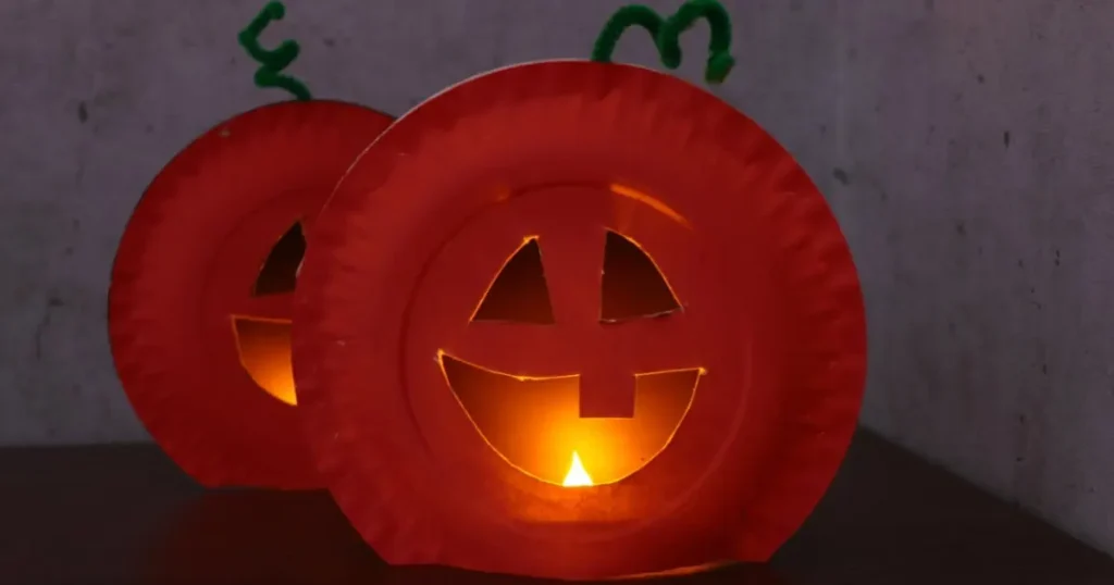 Affordable Paper Plate Spooky Pumpkins