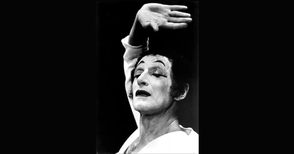Silent French Mime Performer