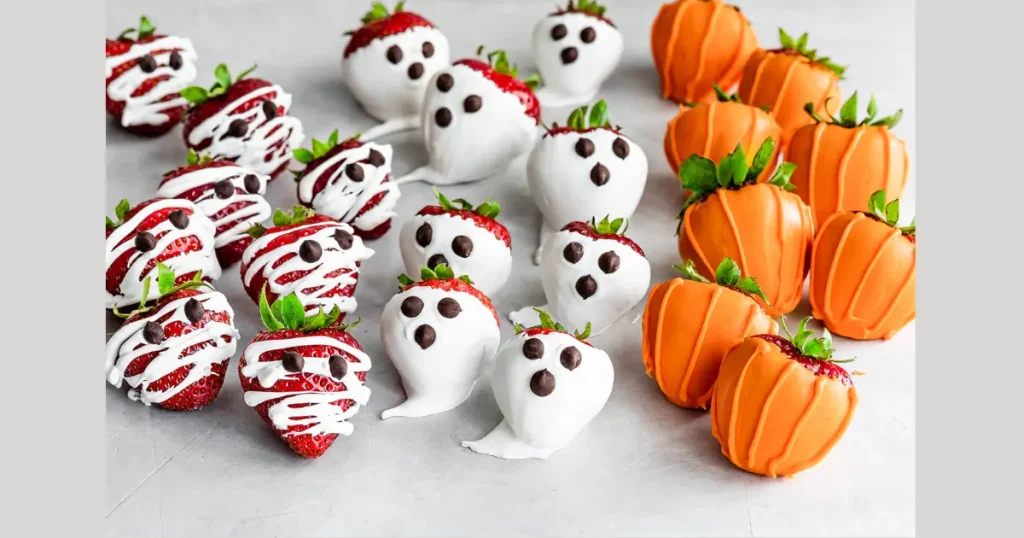 Chic White Chocolate Dipped Strawberry Ghosts